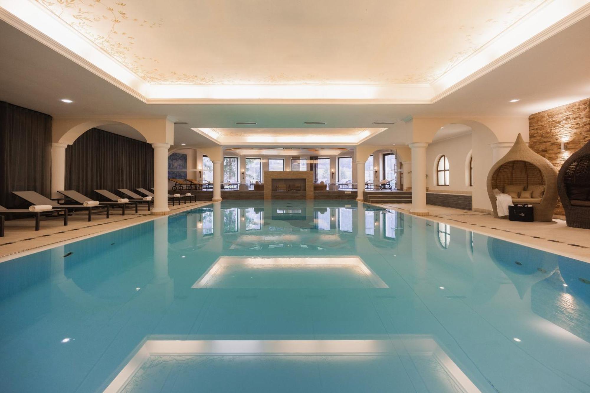 Neueroeffnung Miaflor Familien- & Aktivresort Ried im Oberinntal Extérieur photo
