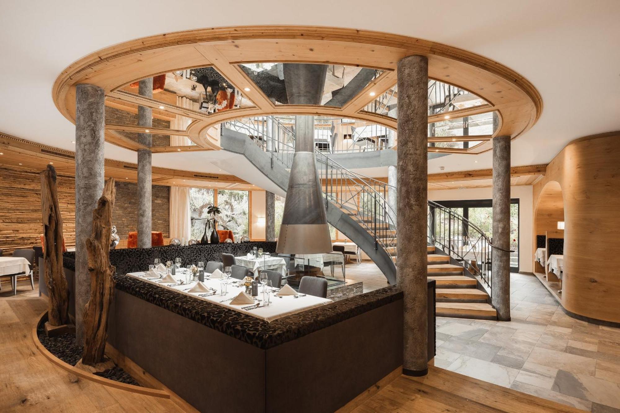 Neueroeffnung Miaflor Familien- & Aktivresort Ried im Oberinntal Extérieur photo
