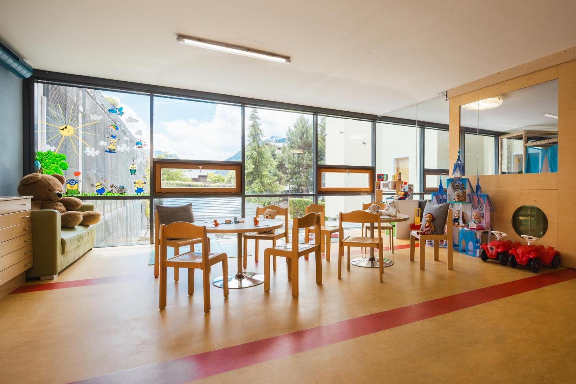 Neueroeffnung Miaflor Familien- & Aktivresort Ried im Oberinntal Extérieur photo