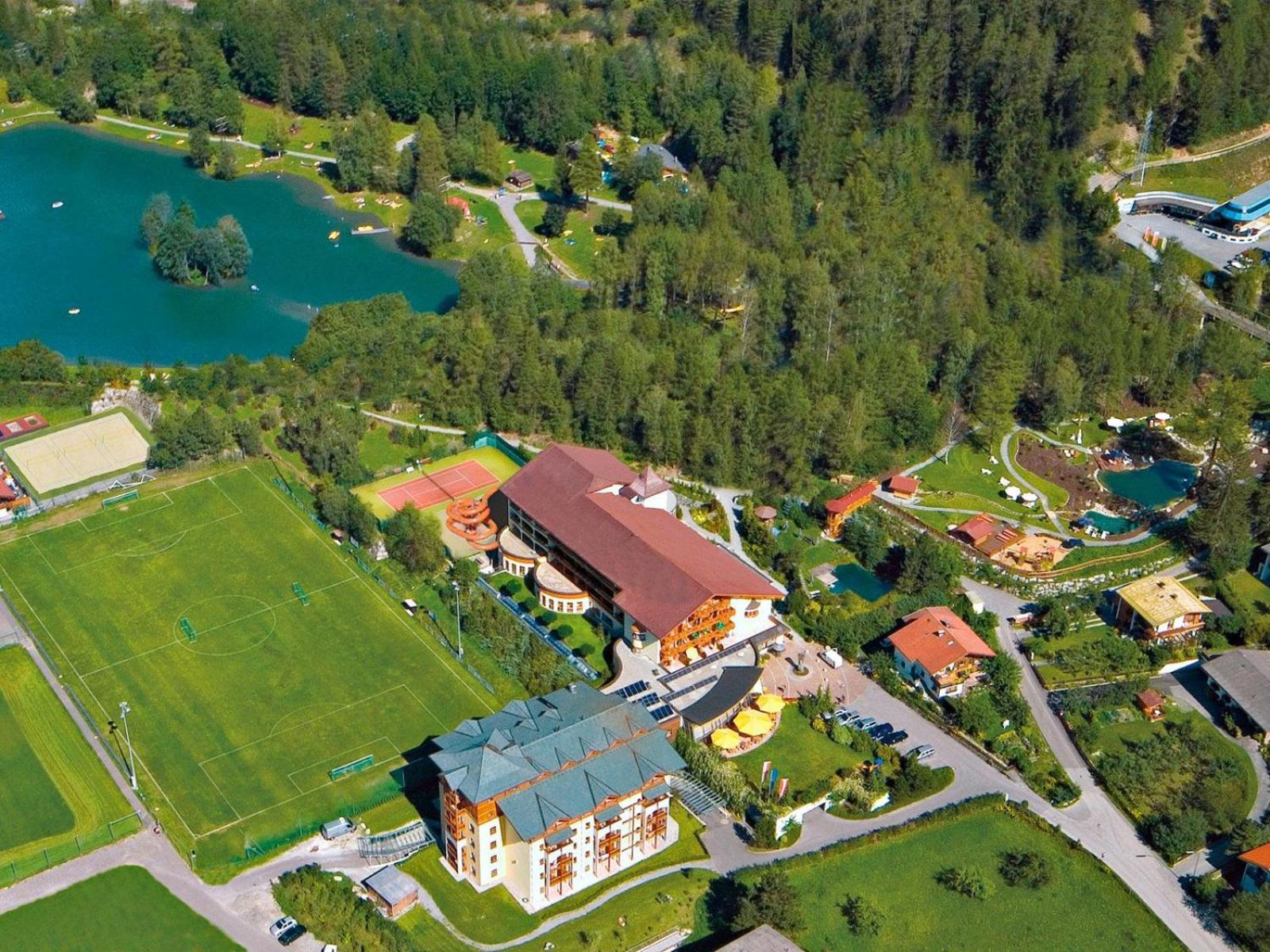 Neueroeffnung Miaflor Familien- & Aktivresort Ried im Oberinntal Extérieur photo